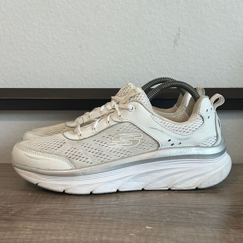 Skechers Relaxed Fit D’Lux Walker Infinite Motion Women’s Shoes Size 9 White